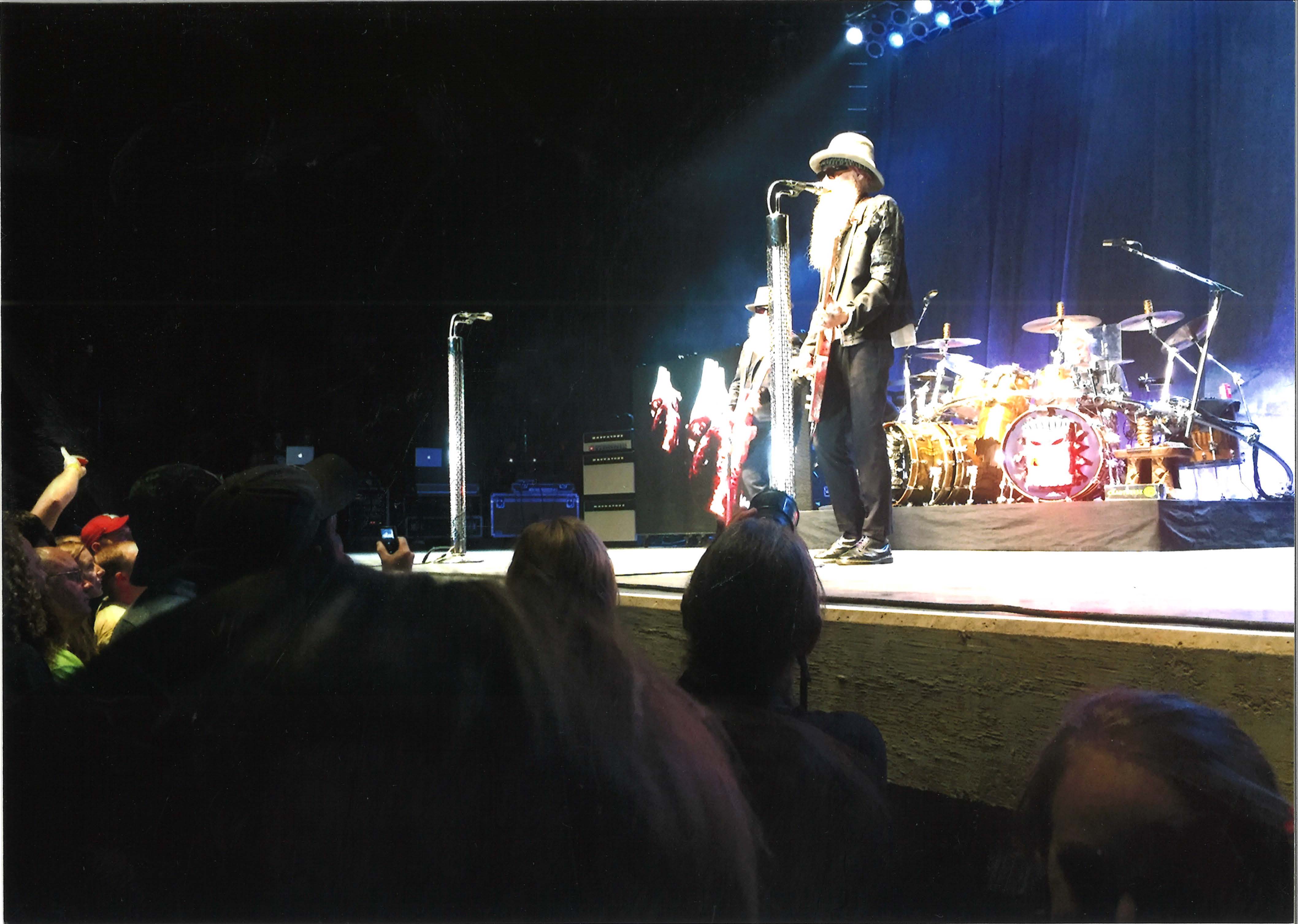 music-folder_page_09_image_0001