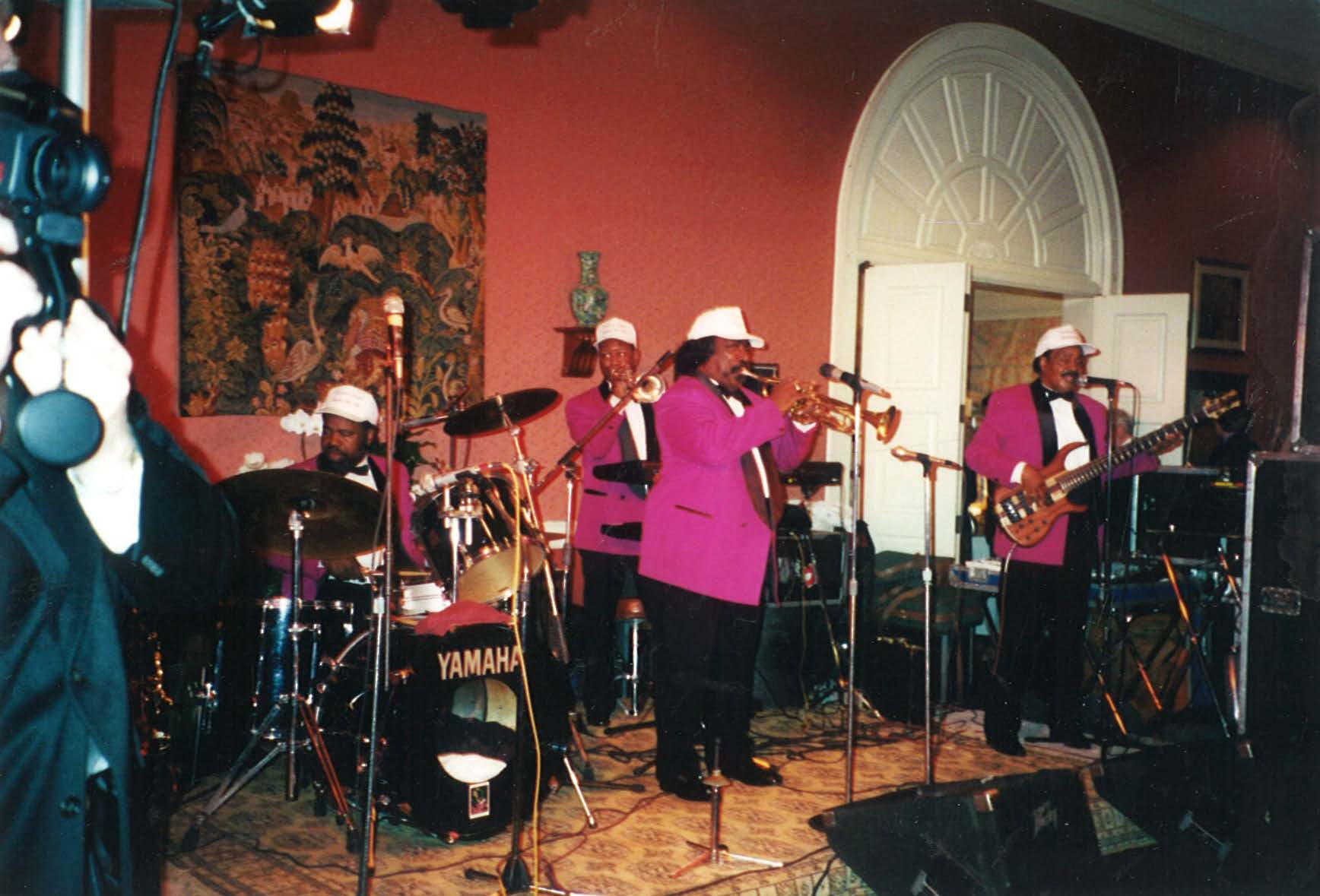 Bag9_Page_11_Image_0001