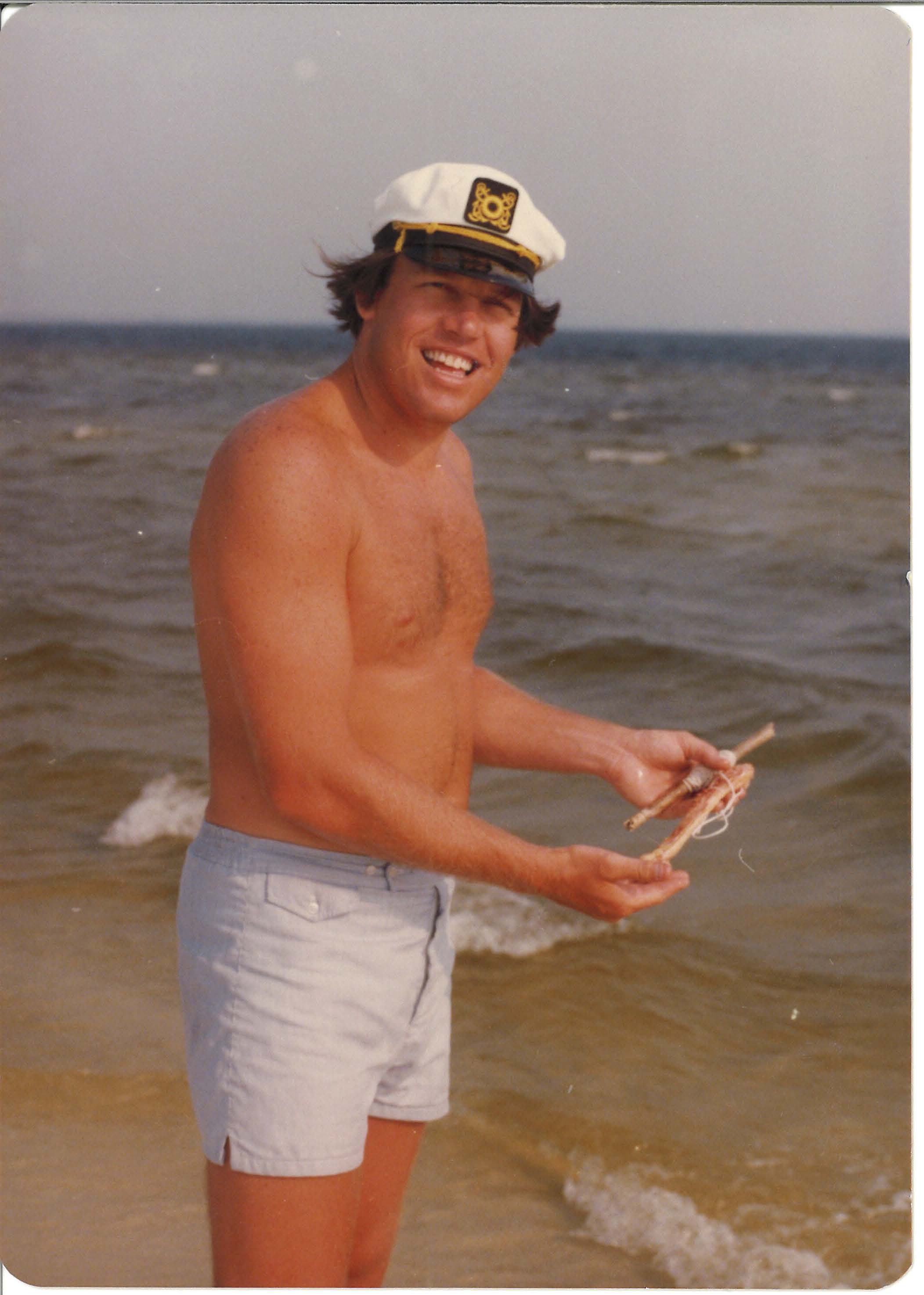 holmes-folder_page_06_image_0001